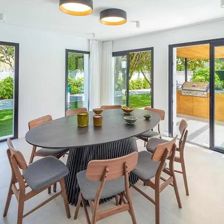 Moderna De Lujo En Puerto Banus Villa *