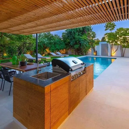 Villa Moderna De Lujo En Puerto Banus Marbella