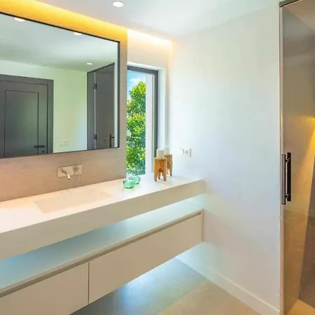 Moderna De Lujo En Puerto Banus * Marbella