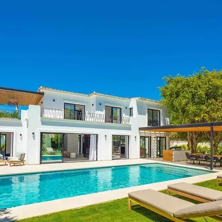 Moderna De Lujo En Puerto Banus Marbella